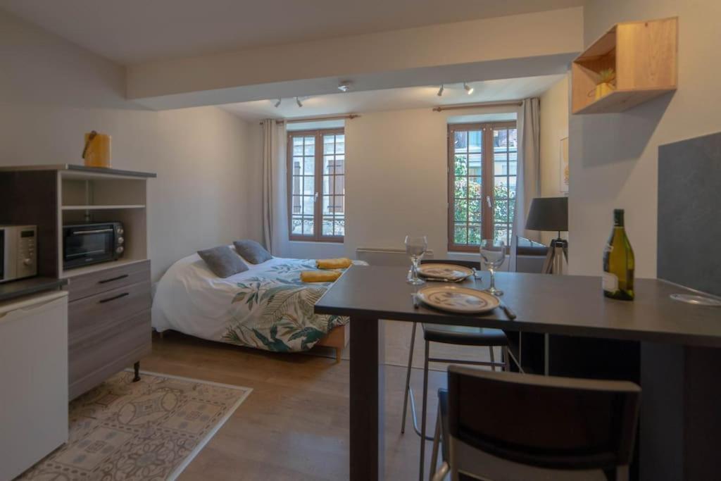 Apartament Le Beau Chardonnay, Au Coeur De Chablis Zewnętrze zdjęcie