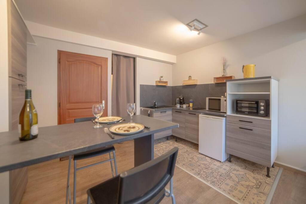 Apartament Le Beau Chardonnay, Au Coeur De Chablis Zewnętrze zdjęcie